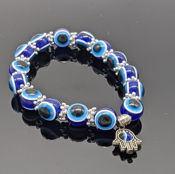 LB Diamond Spiritual Protector - Blue  Evil Eye Charm Bracelet 8mm 17CM - Picture 3 of 3